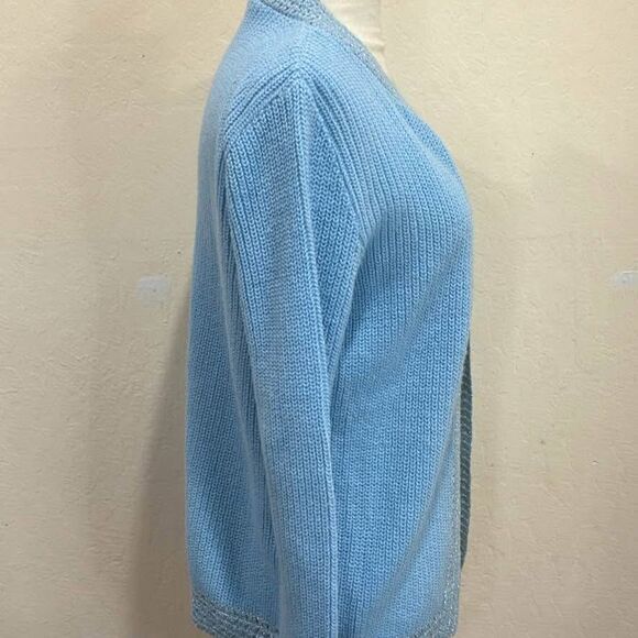Vintage 1960's Baby Blue Knit Cardigan with Silver Metallic Accent - M - Picture 2 of 9